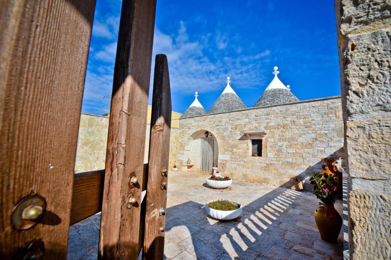 マルティナ・フランカ I Cinque Trulli With Swimming Poolヴィラ エクステリア 写真