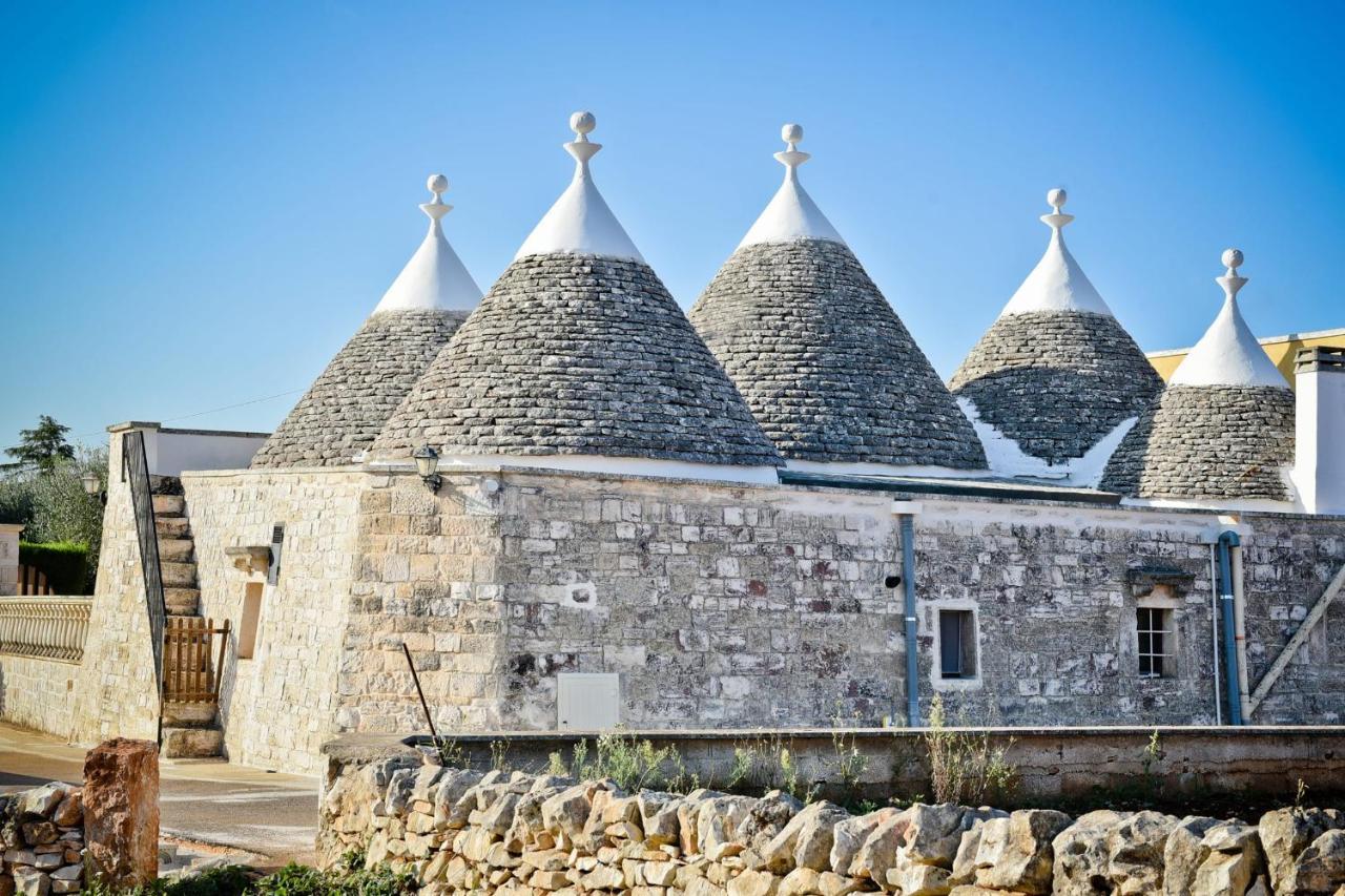 マルティナ・フランカ I Cinque Trulli With Swimming Poolヴィラ エクステリア 写真